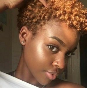 Meet your Posher, Maia